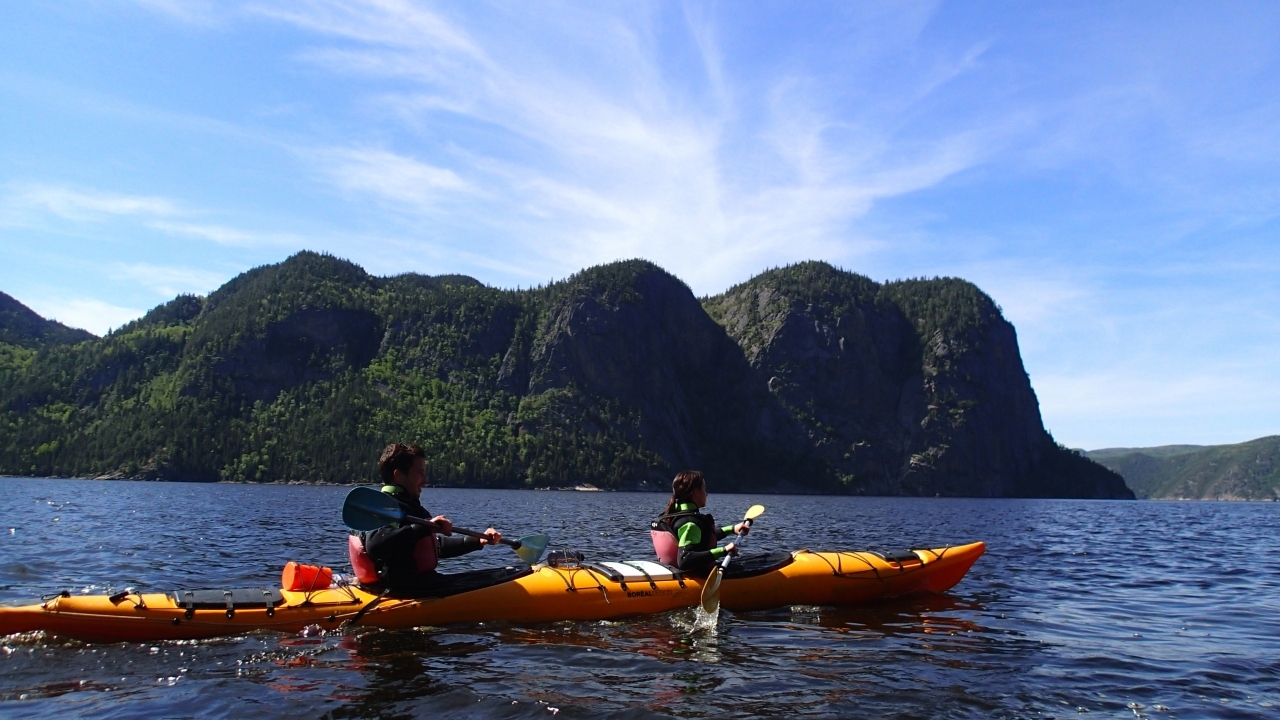 Kayak de mer sur le Fjord-du-Saguenay